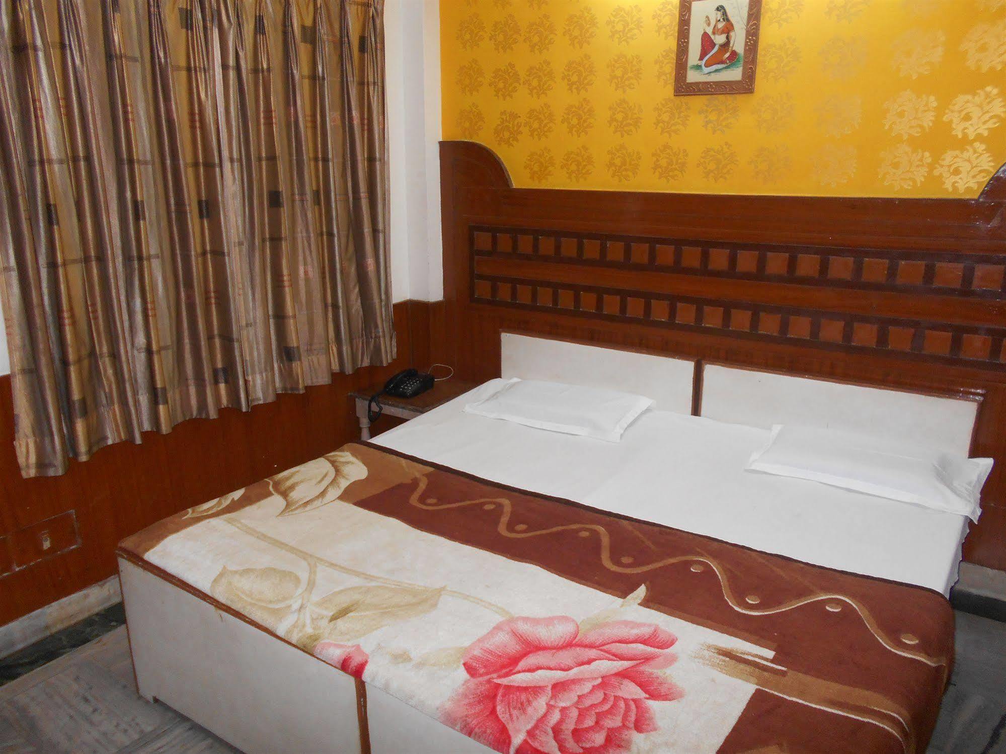 Hotel Ajay International Agra  Ngoại thất bức ảnh